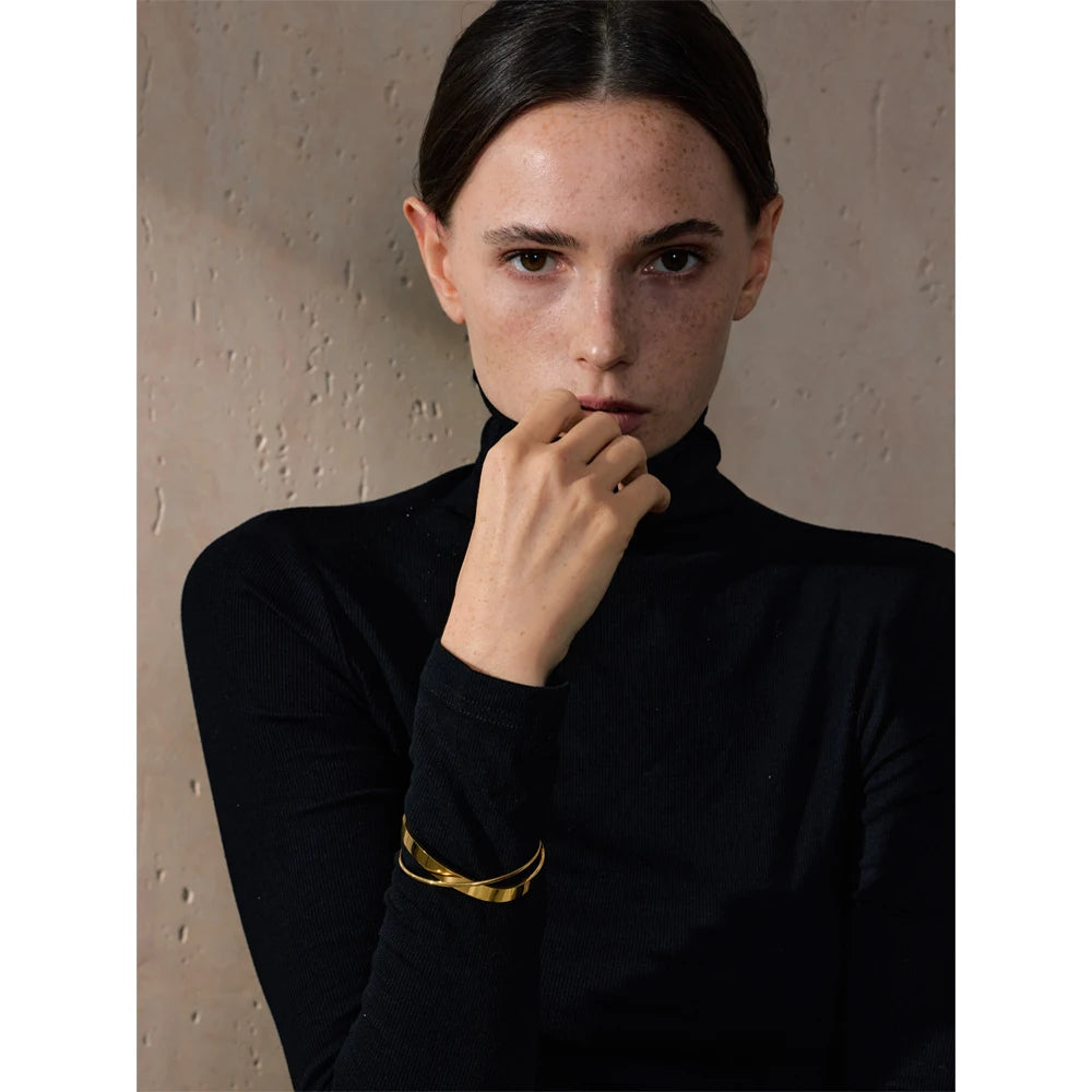 Isalene  Bracelets Arden Twist Cuff