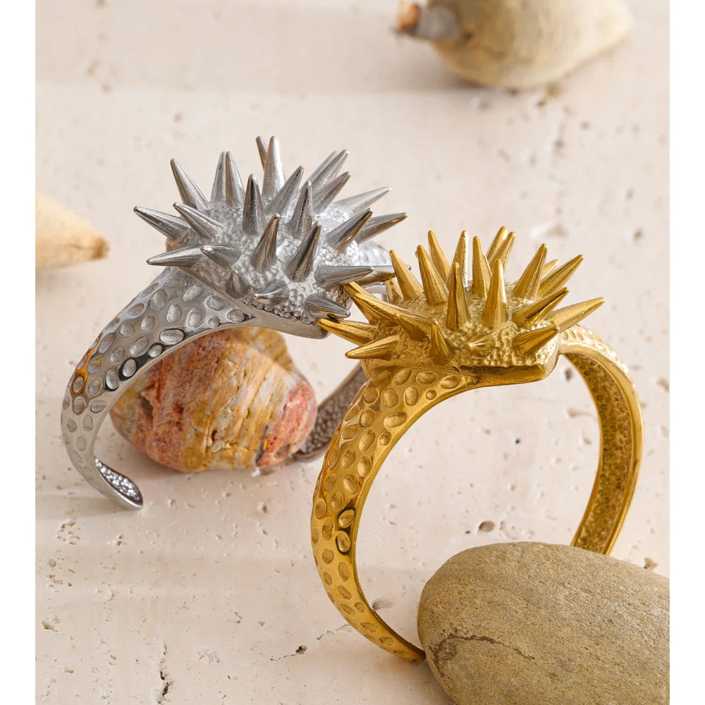 Isalene  Bracelets Aurora Spiked Heart Cuff