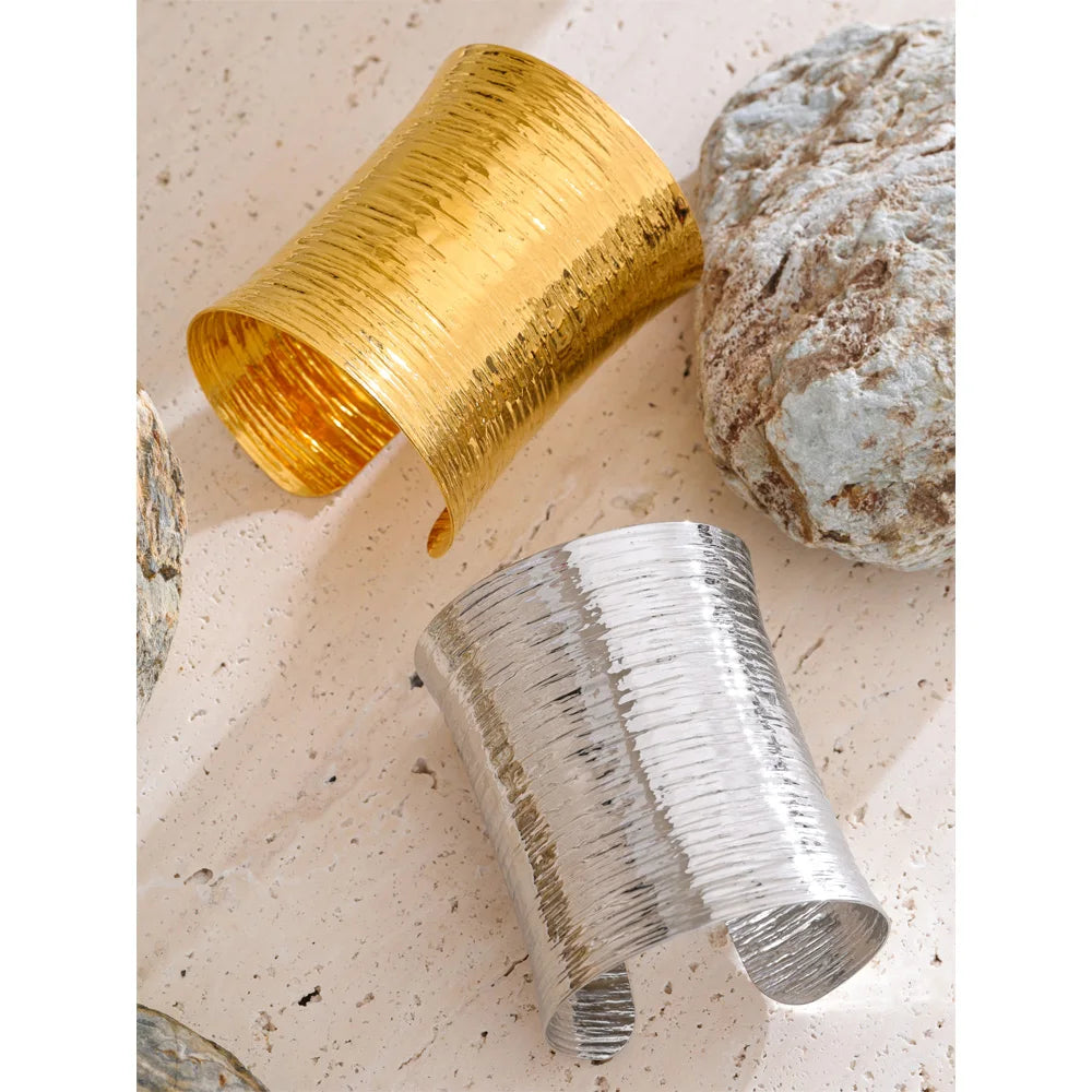 Isalene  Bracelets Aurora Textured Cuff Bracelet