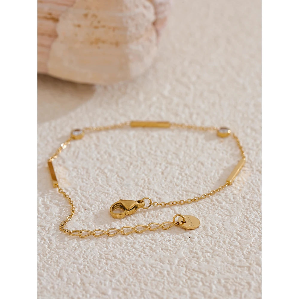 Isalene  Bracelets Elara Bar & Crystal Bracelet