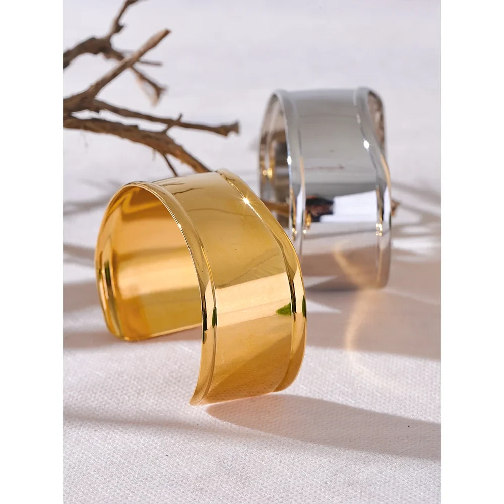 Isalene  Bracelets Elysian Wave Cuff Bracelet