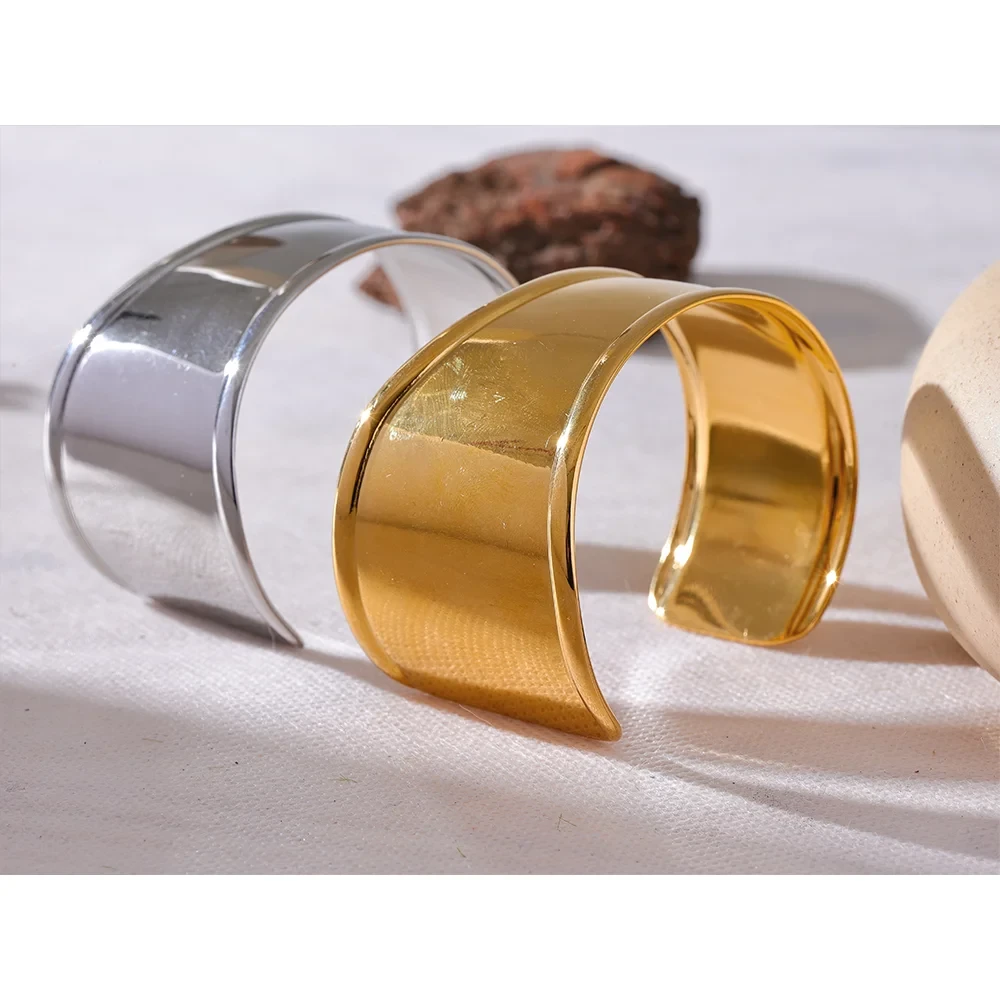 Isalene  Bracelets Elysian Wave Cuff Bracelet