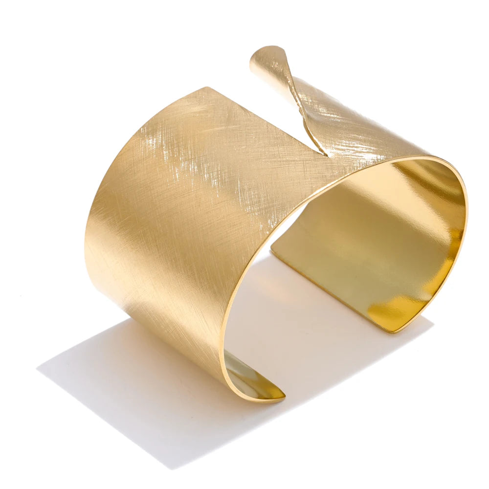 Isalene  Bracelets Gold Aurelia Statement Cuff