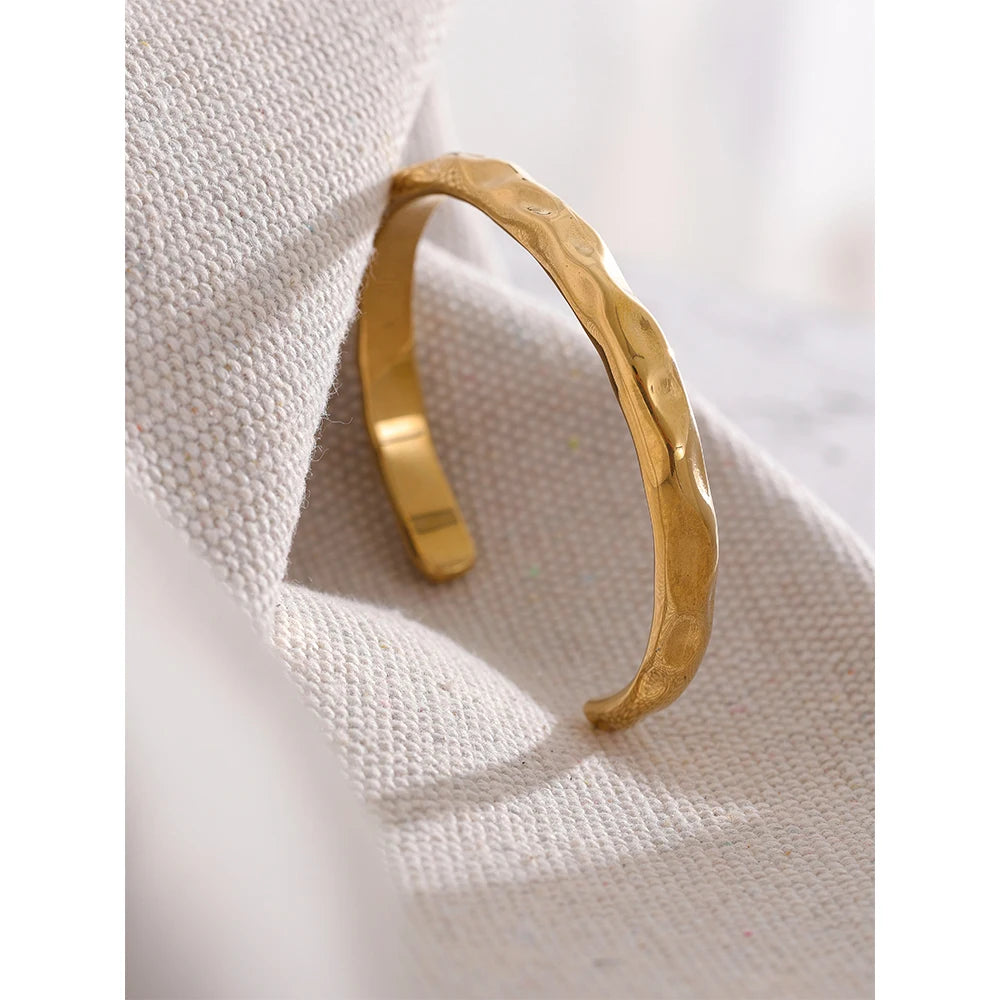 Isalene  Bracelets Gold Hammered Glow Cuff Bracelet