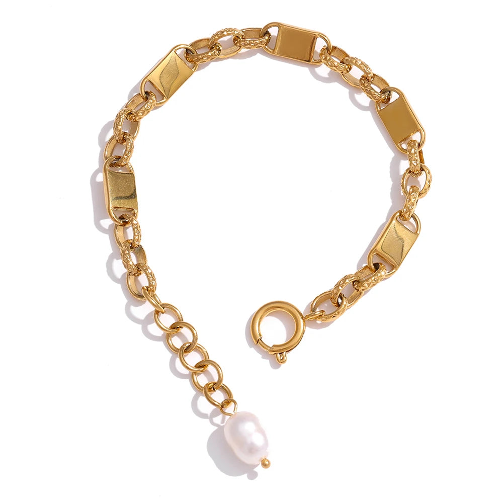 Isalene  Bracelets Gold Isla Link Bracelet