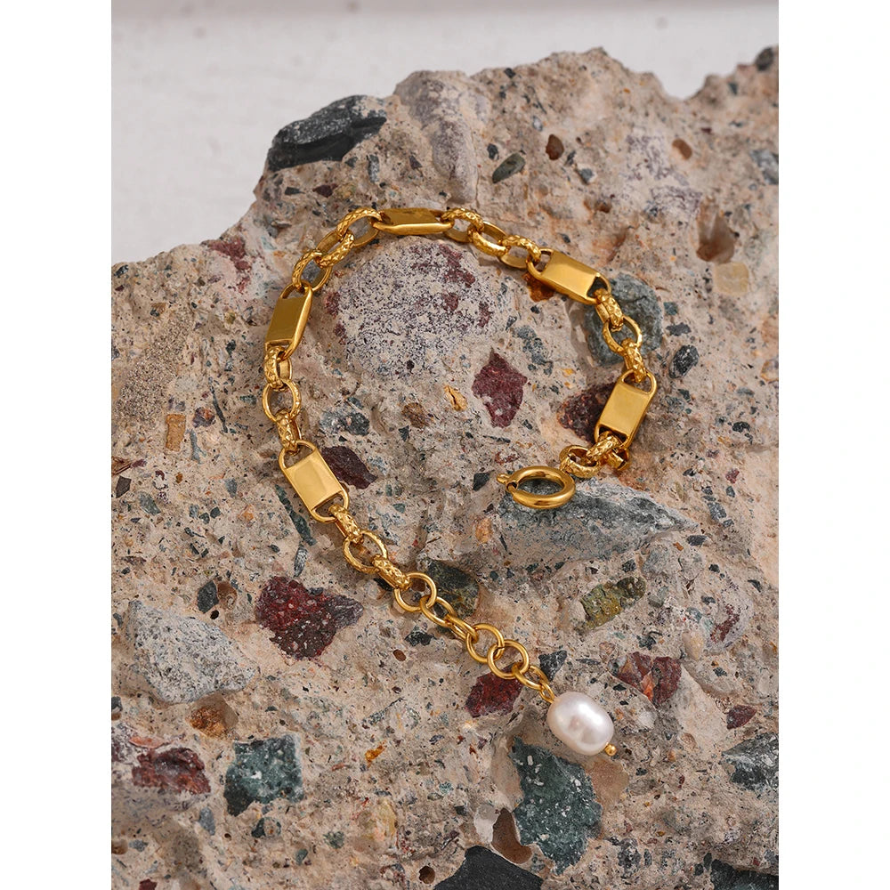 Isalene  Bracelets Gold Isla Link Bracelet
