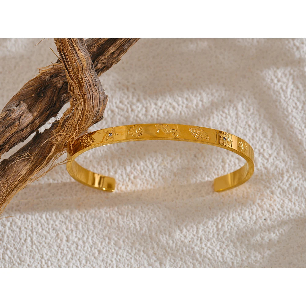 Isalene  Bracelets Gold Marina Etched Cuff Bracelet