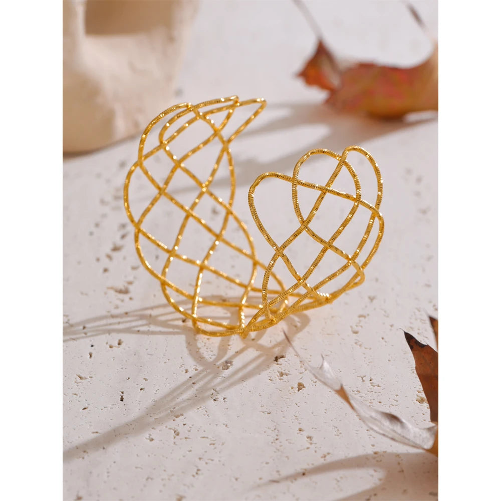 Isalene  Bracelets Gold Seraphina Wire Cuff