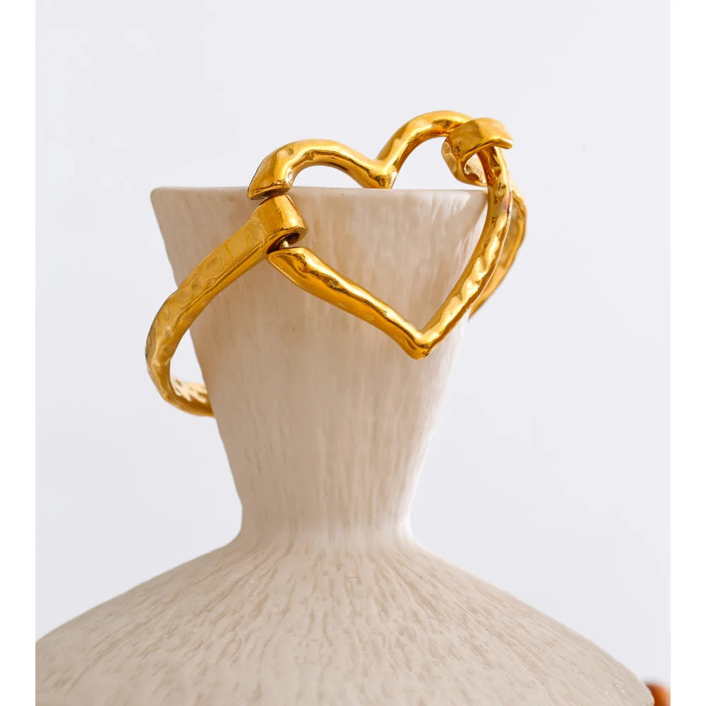 Isalene  Bracelets Gold Soleia Open Heart Cuff