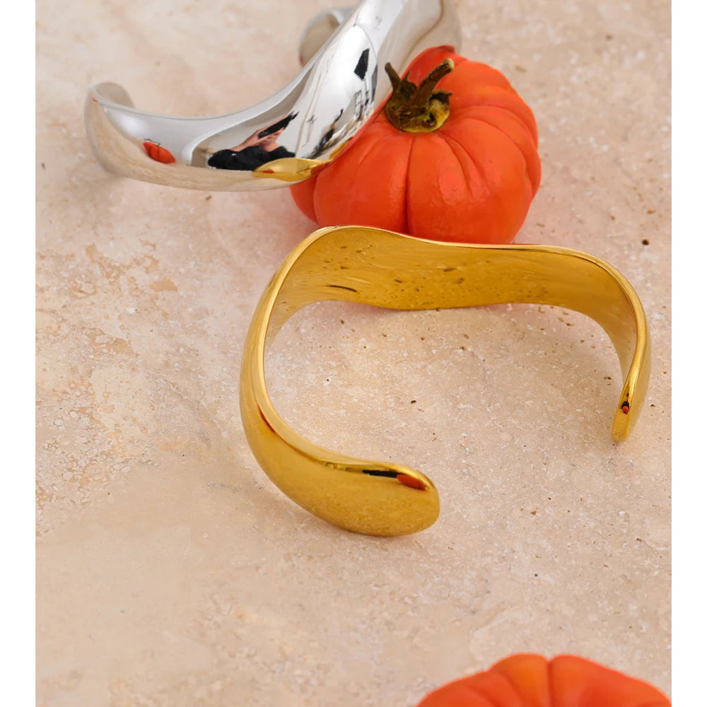 Isalene  Bracelets Modern Curve Cuff Bracelet