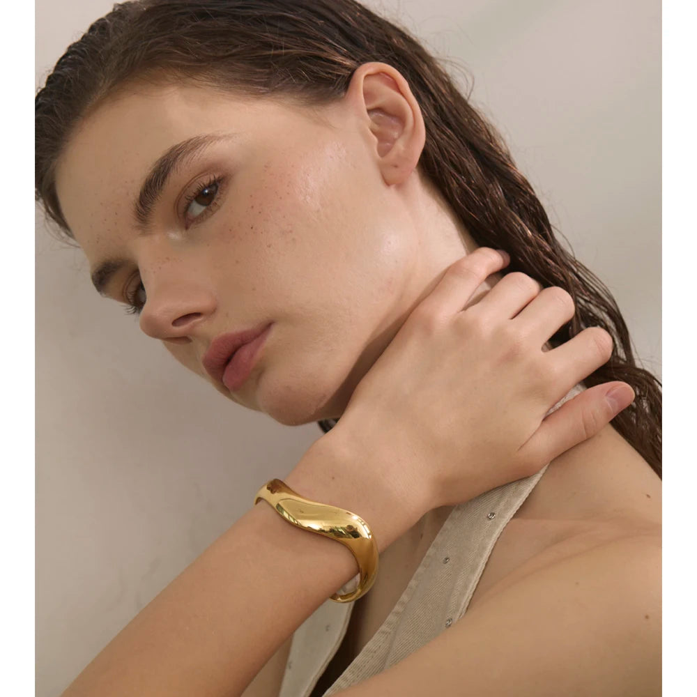Isalene  Bracelets Modern Curve Cuff Bracelet