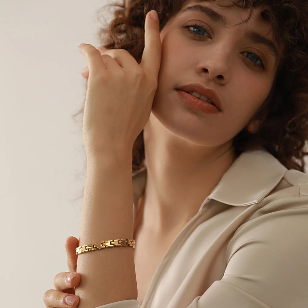 Isalene  Bracelets Modern Link Bracelet