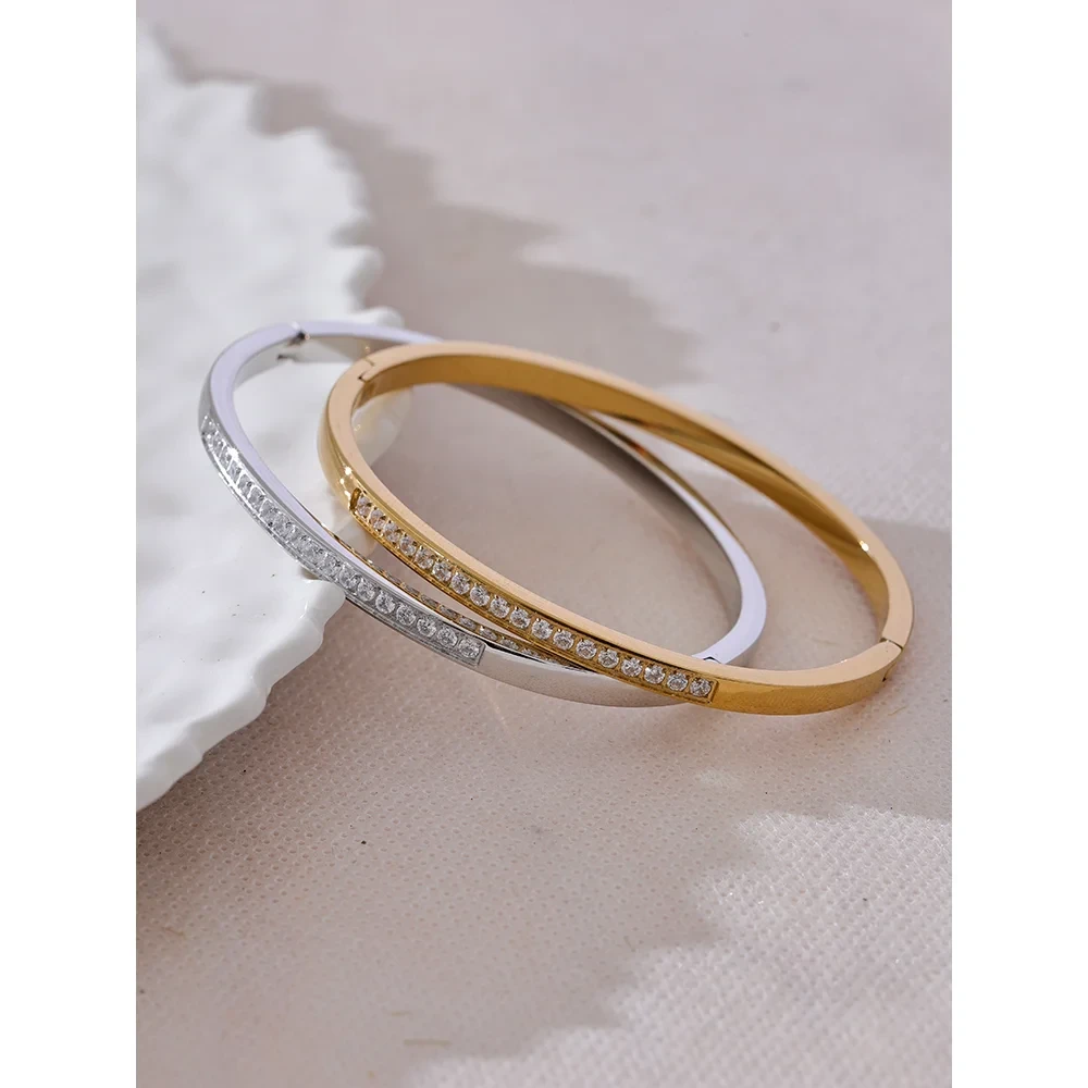 Isalene  Bracelets Radiance Crystal Bangle