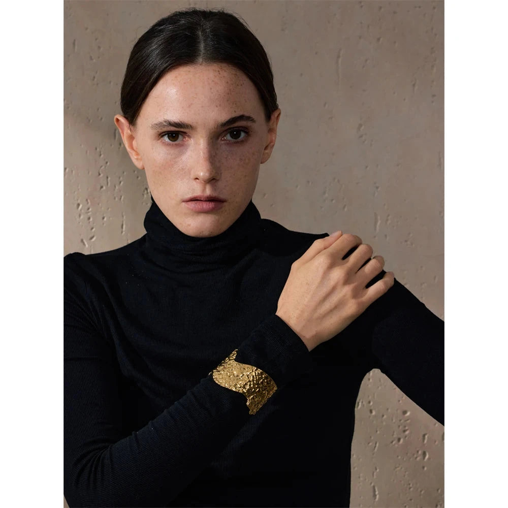 Isalene  Bracelets Sculpted Horizon Cuff