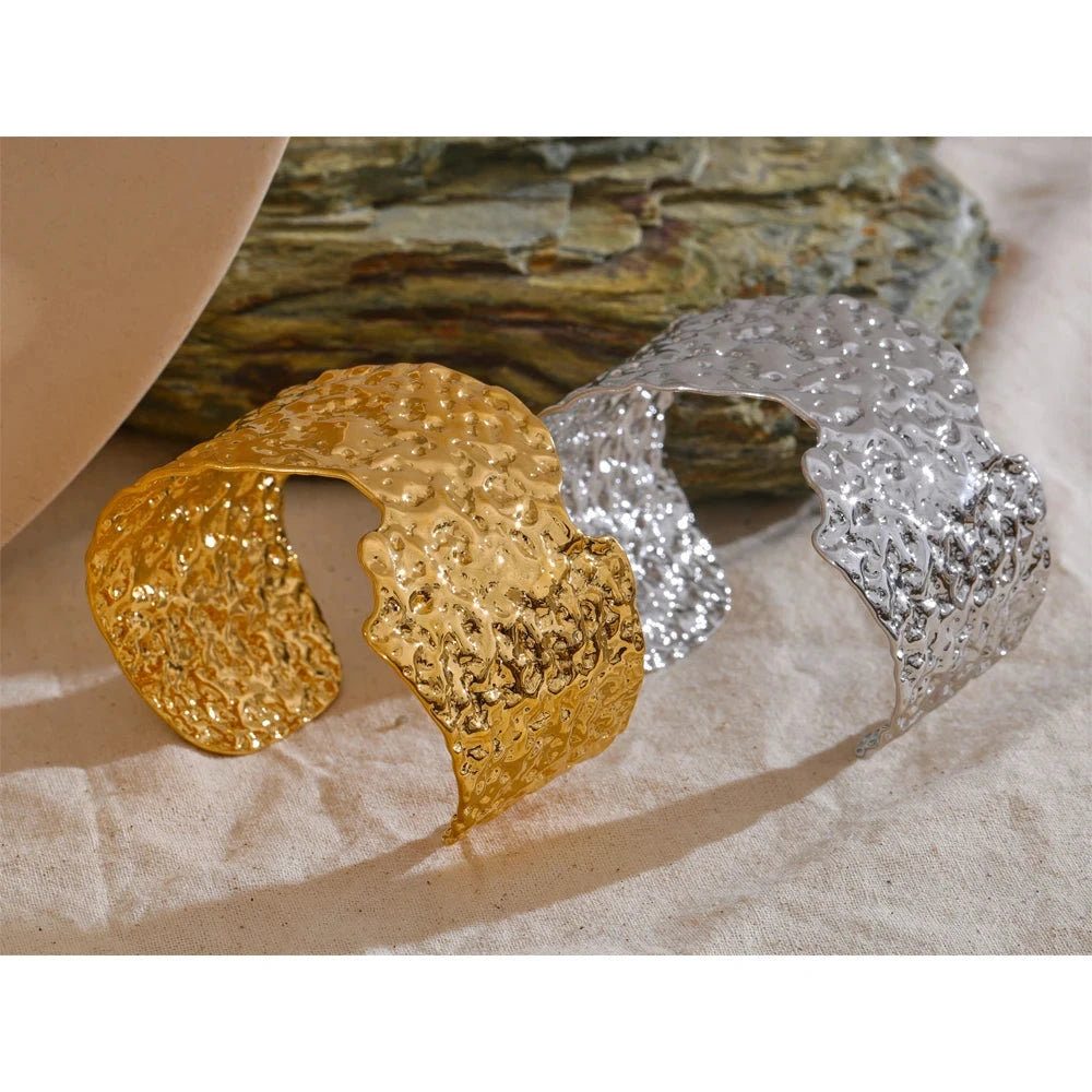 Isalene  Bracelets Sculpted Horizon Cuff