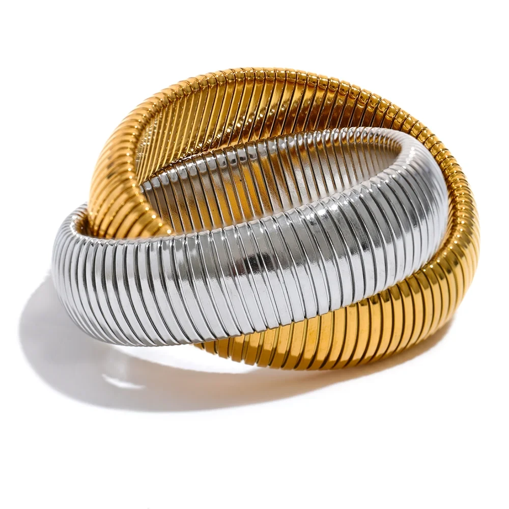 Isalene  Bracelets Twist Harmony Bangle