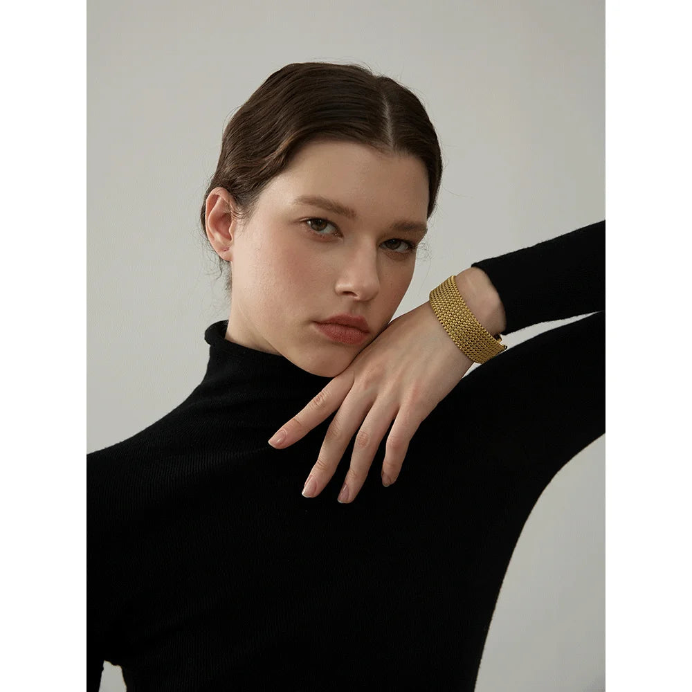 Isalene  Bracelets Valmere Mesh Cuff