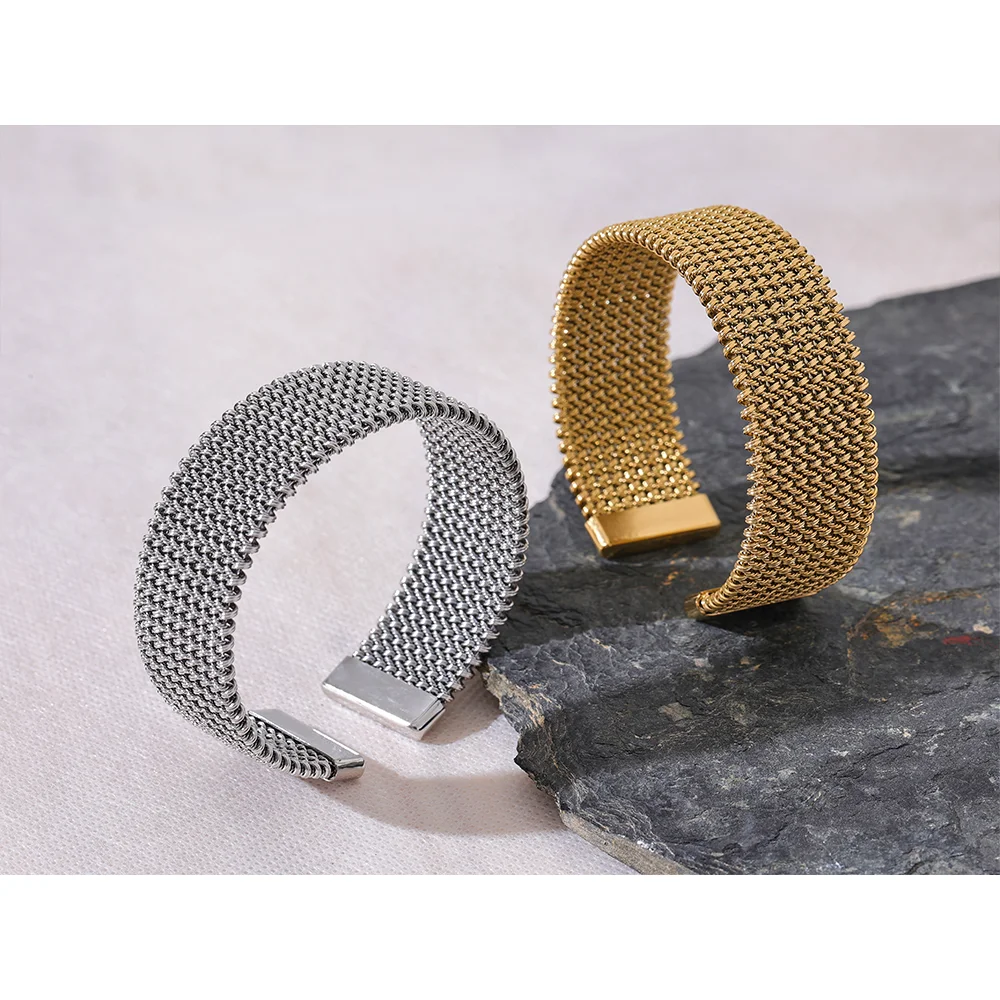 Isalene  Bracelets Valmere Mesh Cuff