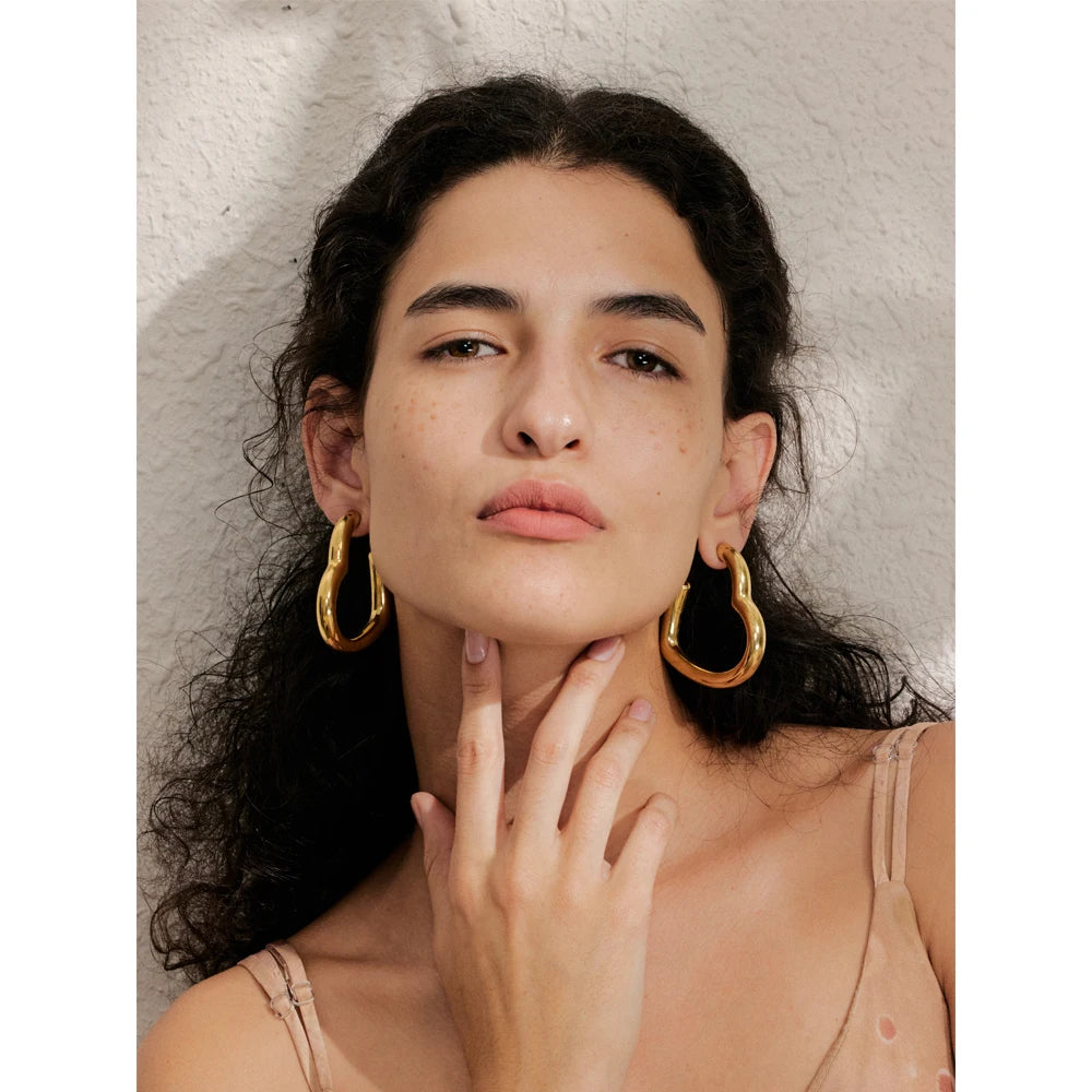 Isalene  Earrings Amora Heart Hoop Earrings