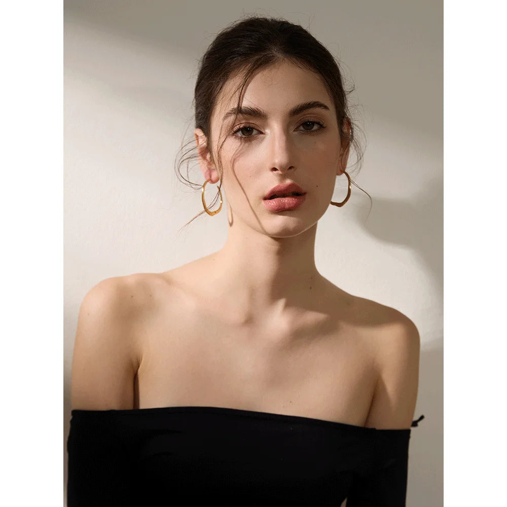 Isalene  Earrings Aria Wave Hoop Earrings