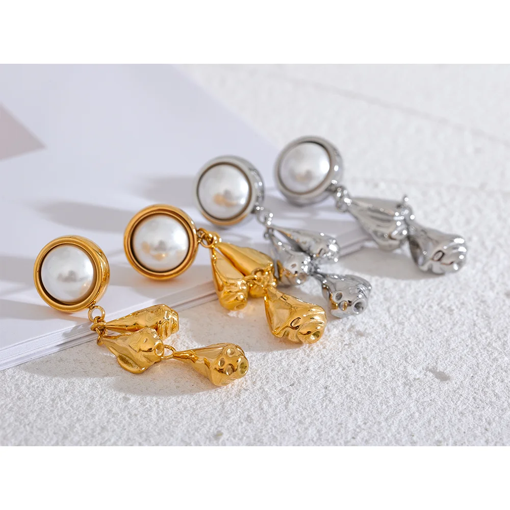 Isalene  Earrings Aurelia Pearl Drop Earrings
