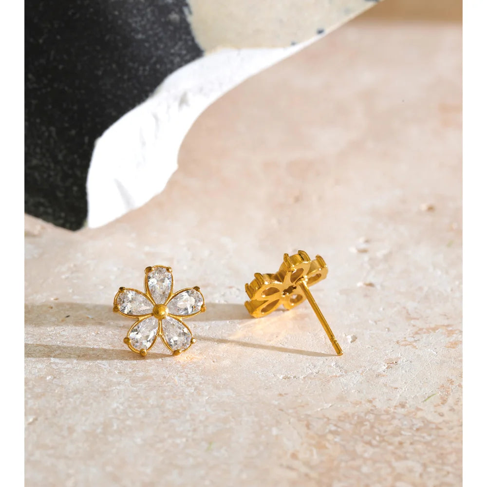 Isalene  Earrings Crystal Clear Dahlia Spark Studs