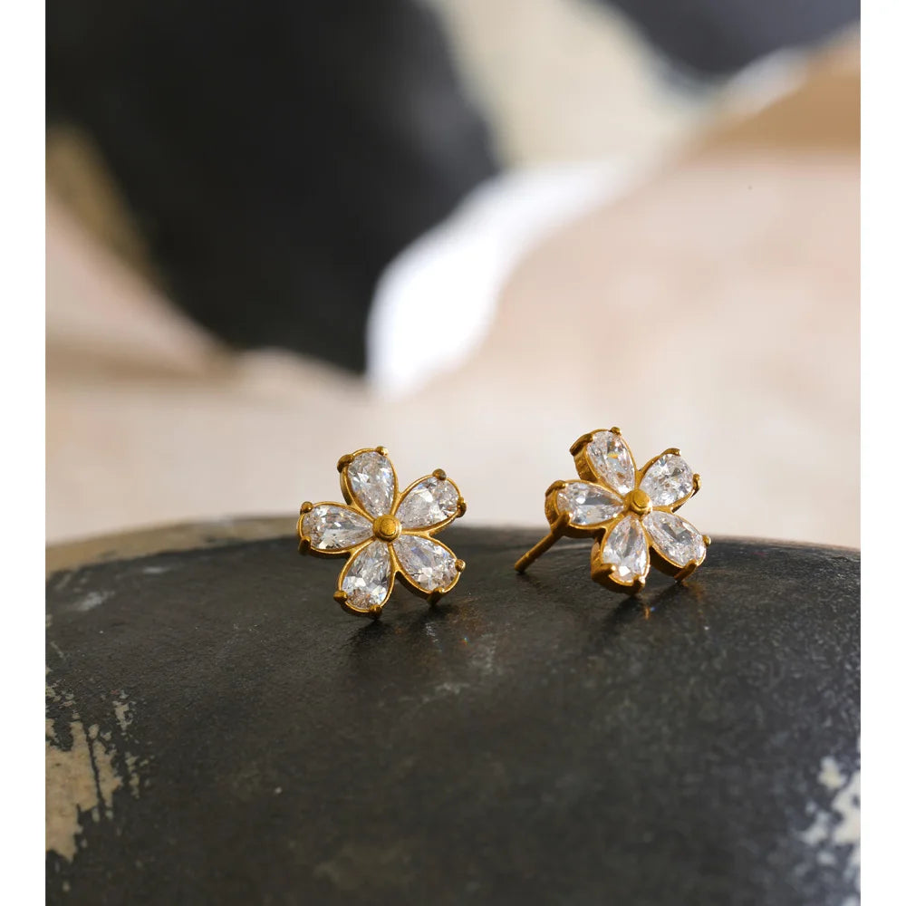 Isalene  Earrings Crystal Clear Dahlia Spark Studs