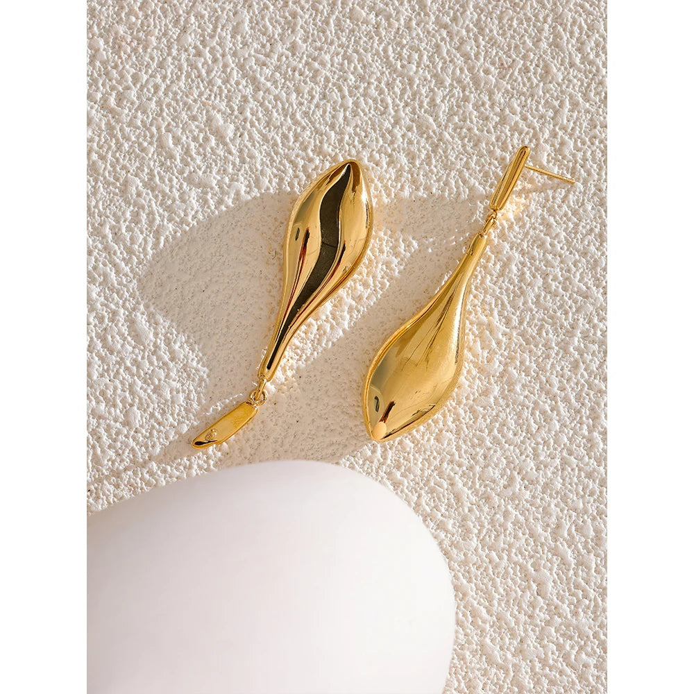 Isalene  Earrings Gold Amara Liquid Drop Earrings