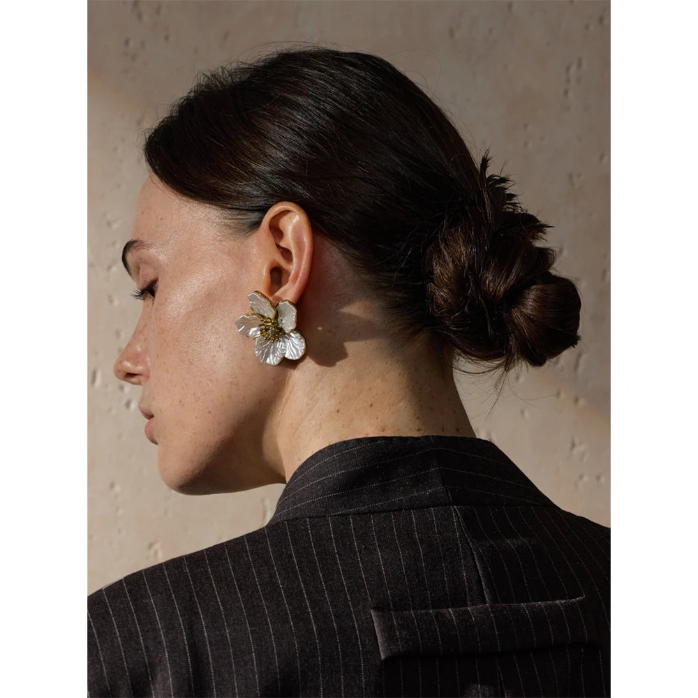 Isalene  Earrings Gold / Mother-of-Pearl Pearl Bloom Stud Earrings