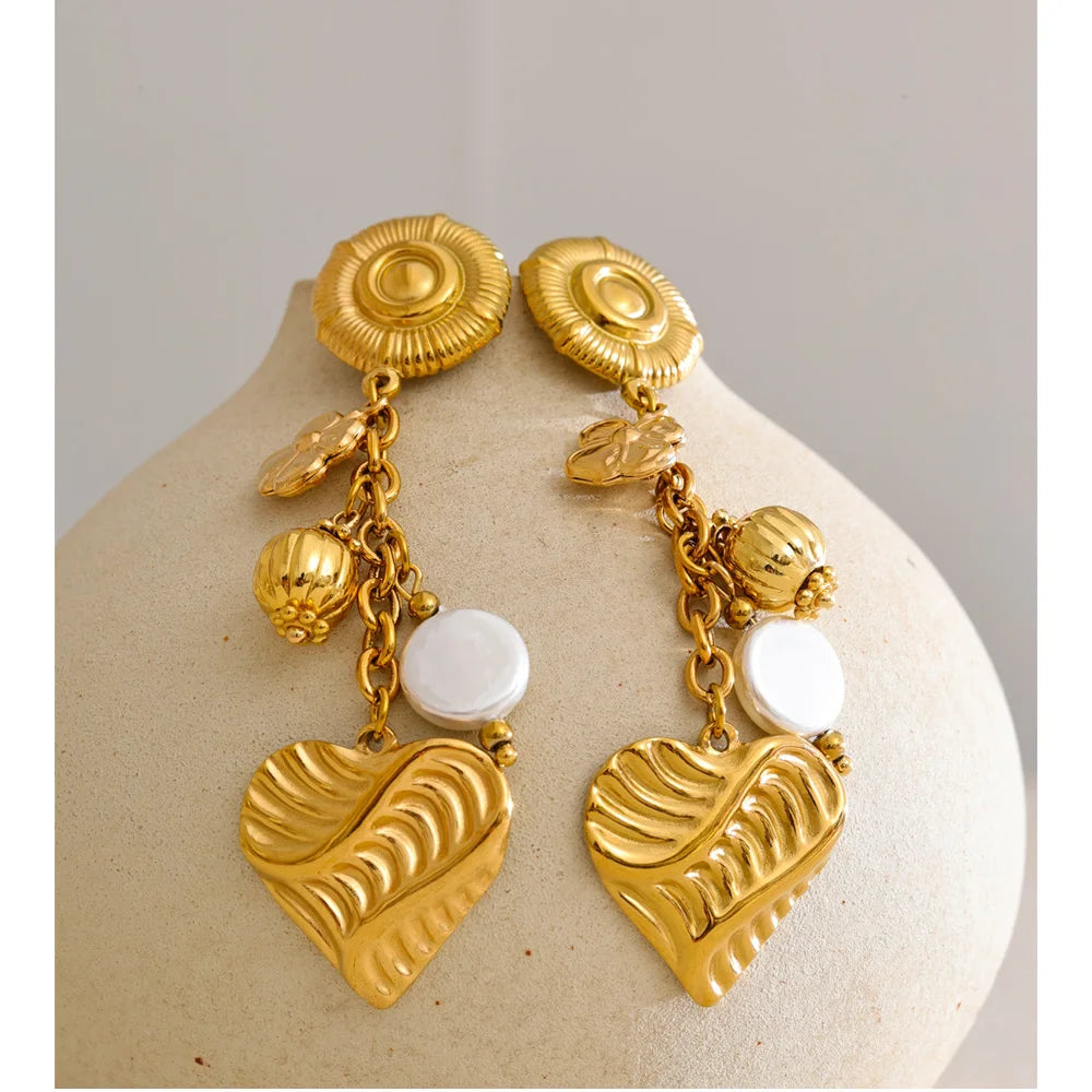 Isalene  Earrings Gold / One Size Amora Sculpted Heart Drop Earrings
