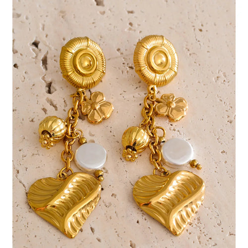 Isalene  Earrings Gold / One Size Amora Sculpted Heart Drop Earrings