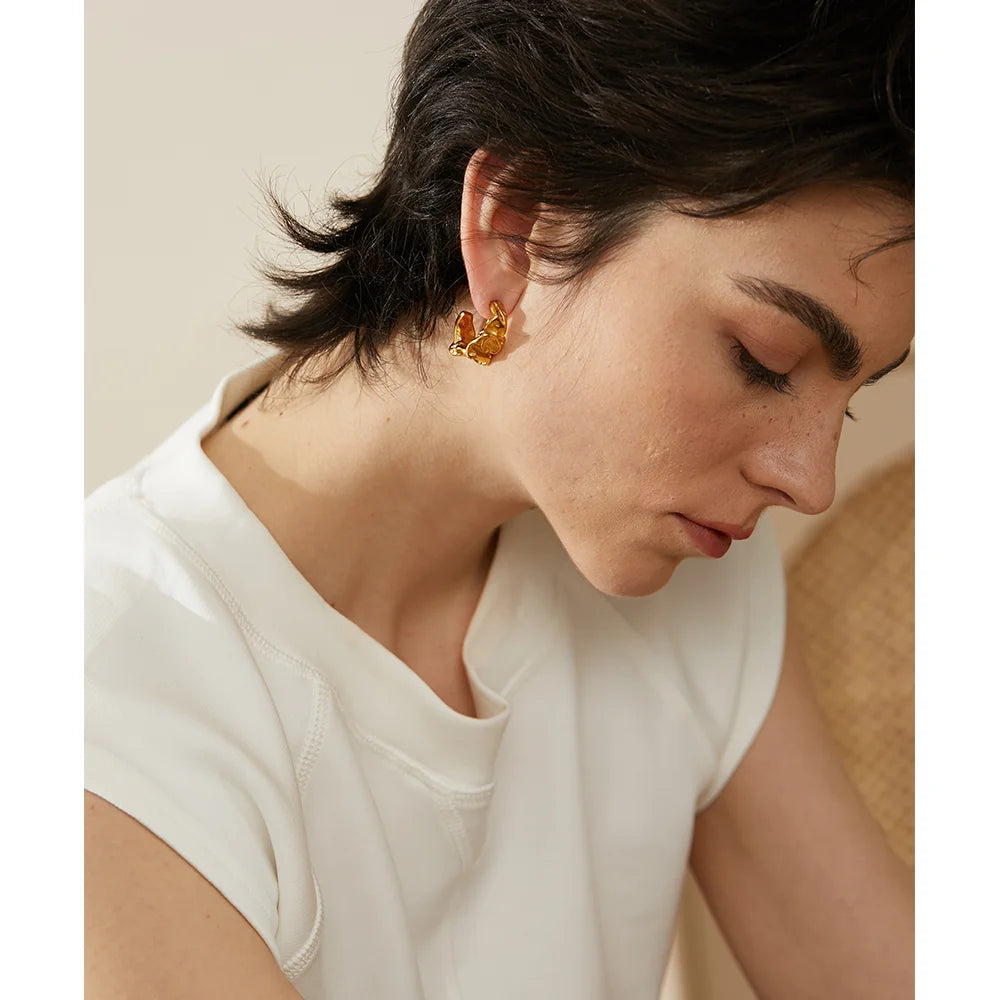 Isalene  Earrings Gold Solana Sculpted Hoop Earrings