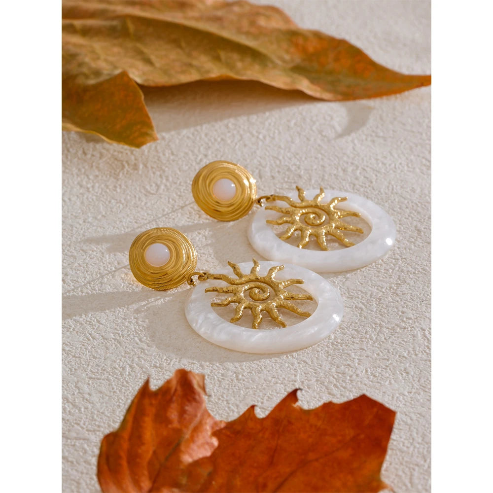 Isalene  Earrings Gold Solara Pearl Drop Earrings