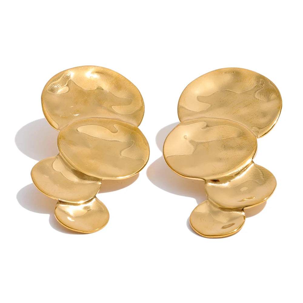 Isalene  Earrings Gold Soleia Sculpted Disc Earrings