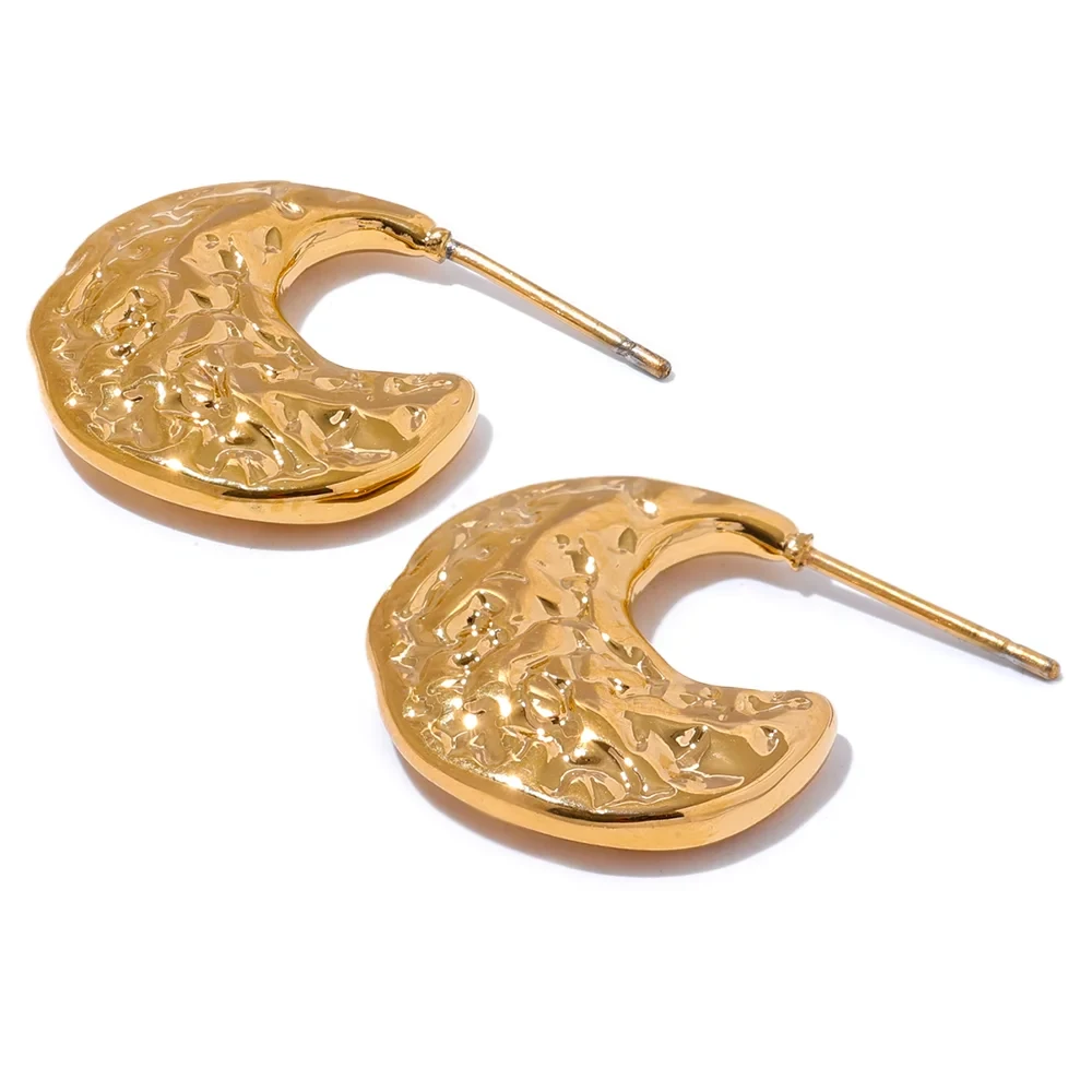 Isalene  Earrings Gold Soluna Crescent Earrings