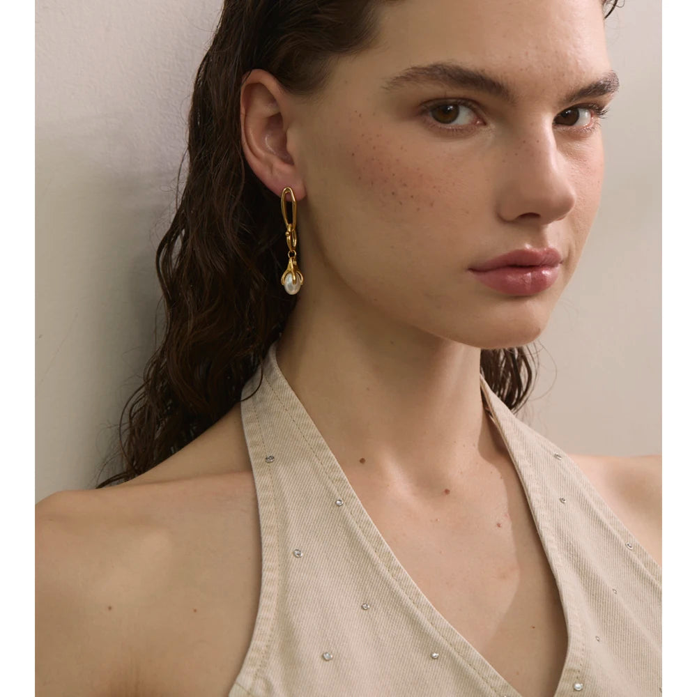 Isalene  Earrings Gold Vivienne Pearl Earrings