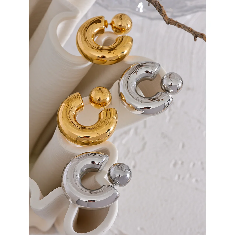 Isalene  Earrings Monroe Sculpted Hoop Earrings