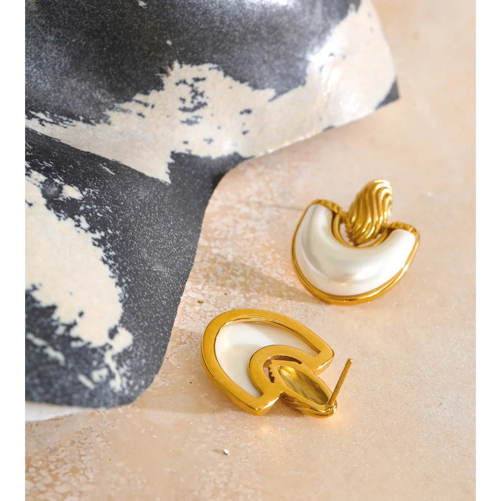 Isalene  Earrings Pearl White Seraphina Pearl Earrings