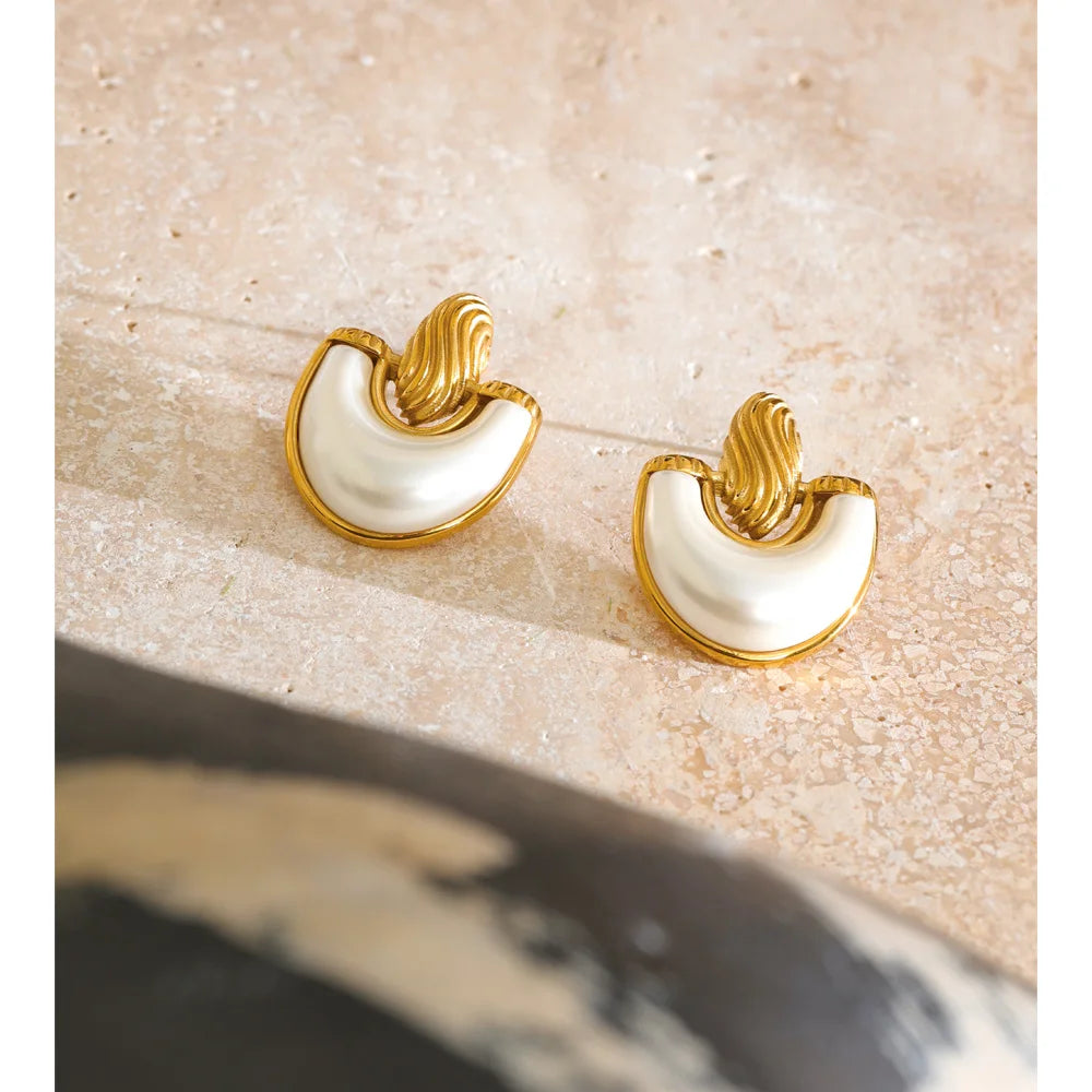 Isalene  Earrings Pearl White Seraphina Pearl Earrings