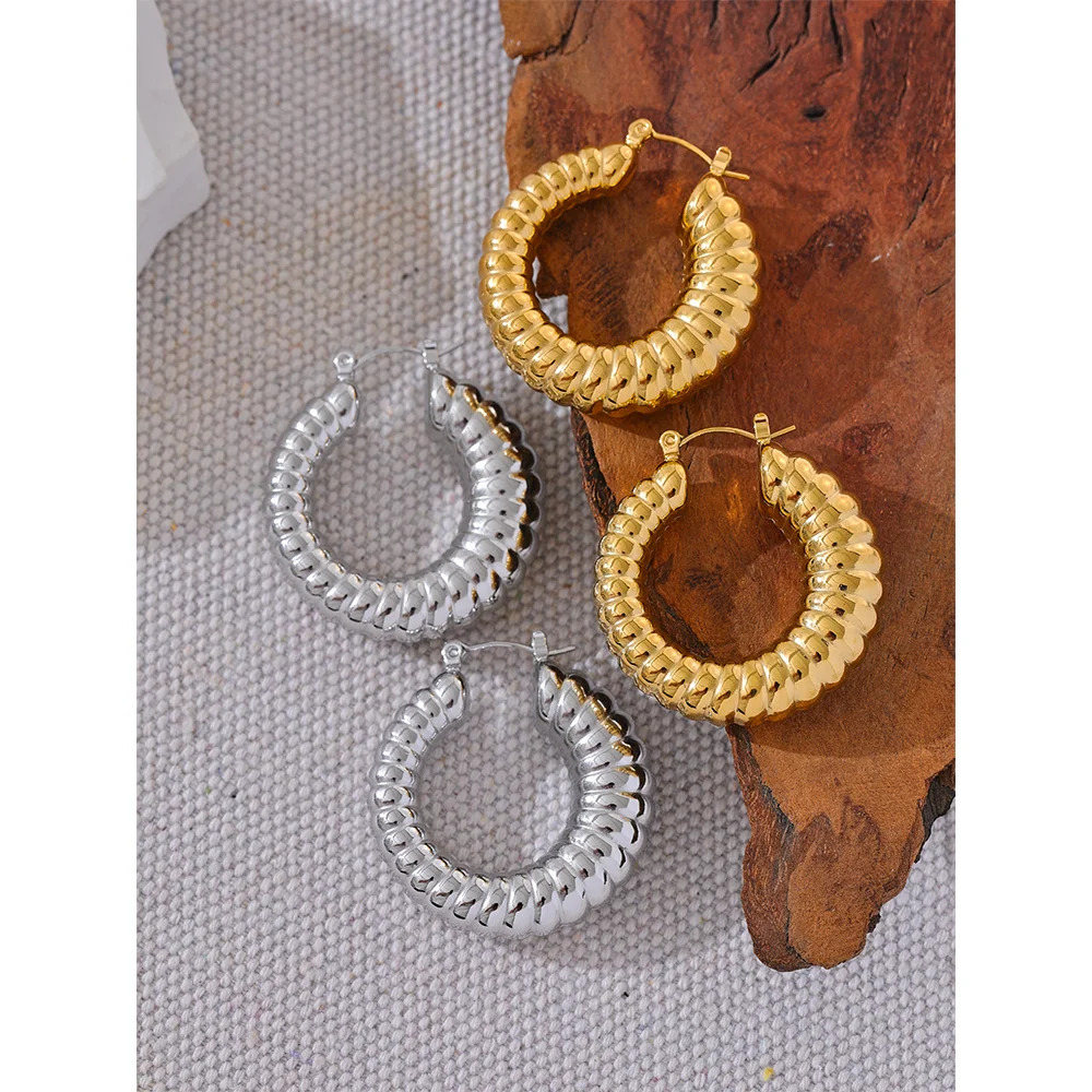 Isalene  Earrings Ribbed Statement Hoop Earrings