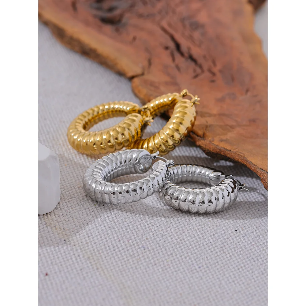 Isalene  Earrings Ribbed Statement Hoop Earrings