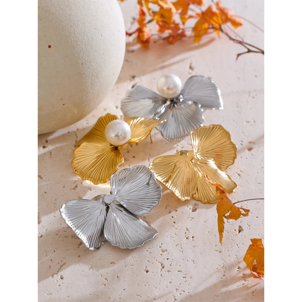 Isalene  Earrings Seraphina Pearl Bloom Earrings