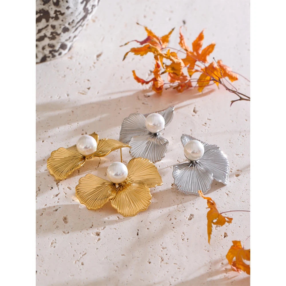 Isalene  Earrings Seraphina Pearl Bloom Earrings