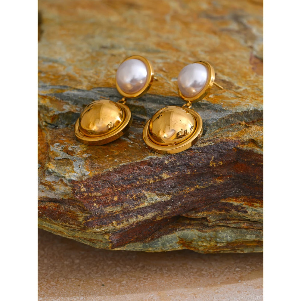 Isalene  Earrings Serena Pearl Dome Earrings