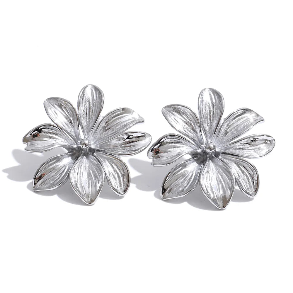 Isalene  Earrings Silver Soleil Bloom Earrings
