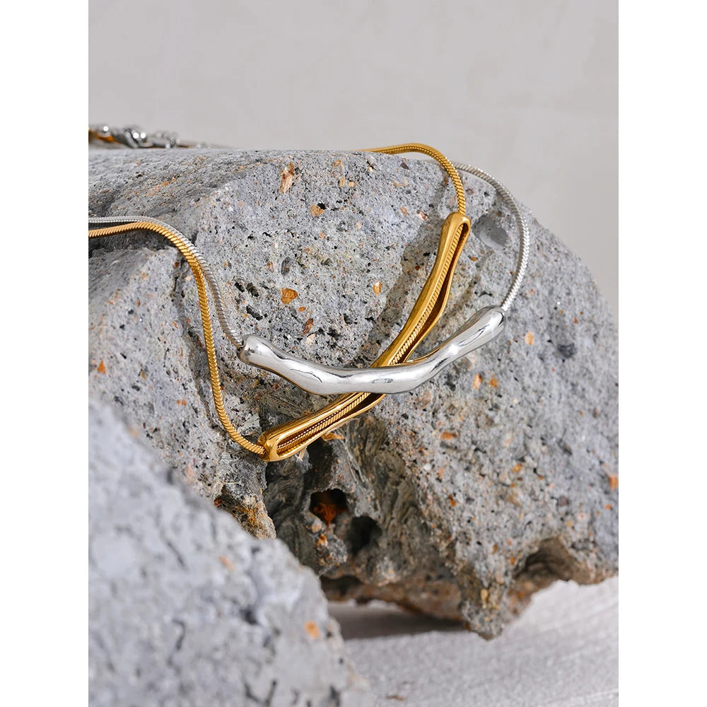 Isalene  Necklaces Aurora Fluid Bar Necklace