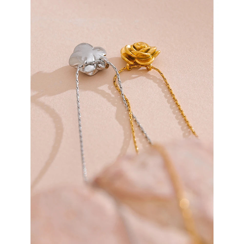 Isalene  Necklaces Aurora Rose Pendant Necklace