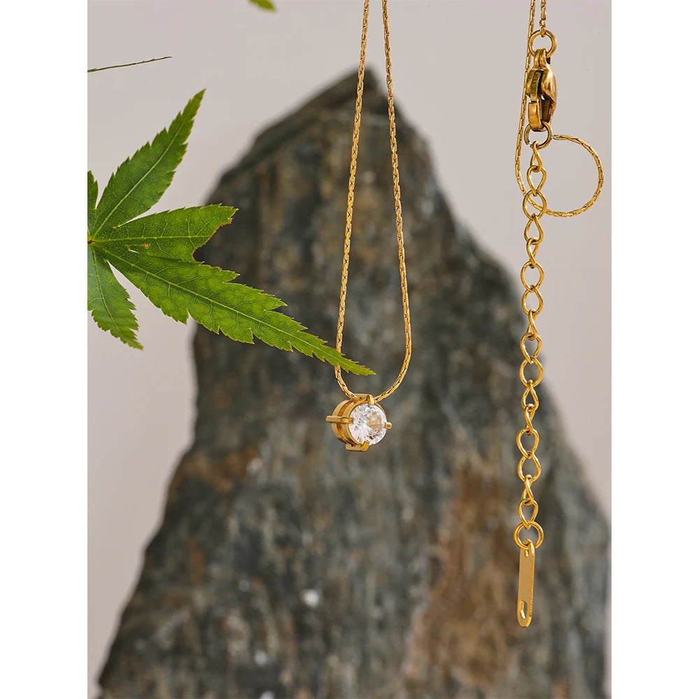 Isalene  Necklaces Aurora Solitaire Pendant Necklace