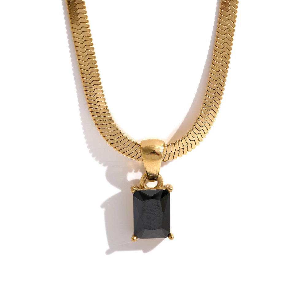 Isalene  Necklaces Gold / Black Vela Baguette Pendant Necklace