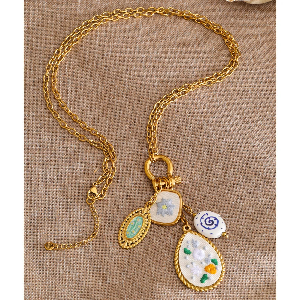 Isalene  Necklaces Gold Eloria Garden Charm Necklace